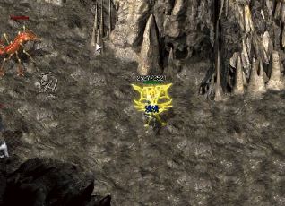 以下是单独一个战士在游戏地图中生存和获胜的几种技巧：
